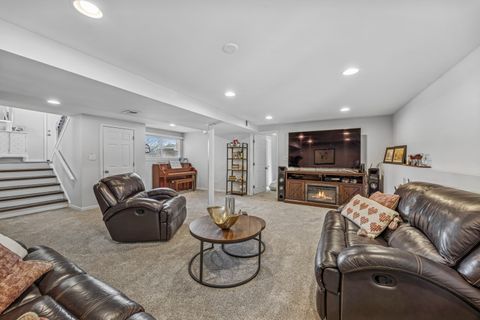 Tiny photo for 7704 Knotty Pine Court, Woodridge, IL 60517 (MLS # 12565518)