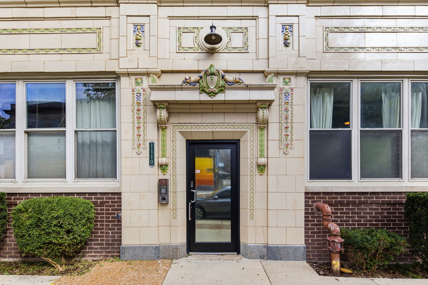 1110 W Leland Avenue 1B