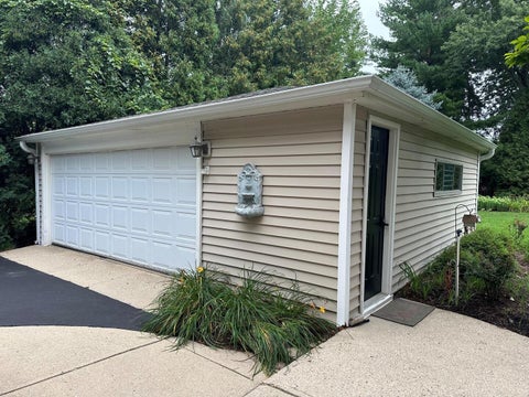 Tiny photo for 647 N Wilke Road, Arlington Heights, IL 60005 (MLS # 12741870)