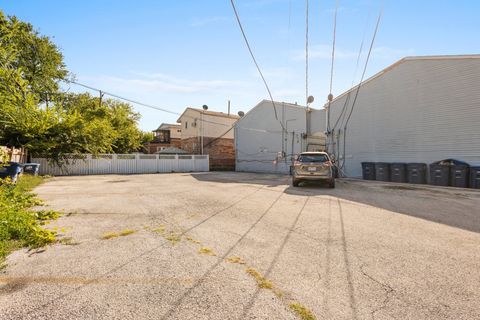 Tiny photo for 2101 S 4th Avenue #B, Maywood, IL 60153 (MLS # 12486507)