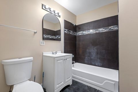 Tiny photo for 2101 S 4th Avenue #B, Maywood, IL 60153 (MLS # 12486507)