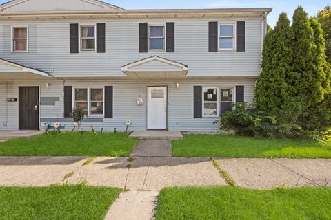 Tiny photo for 2101 S 4th Avenue #B, Maywood, IL 60153 (MLS # 12486507)