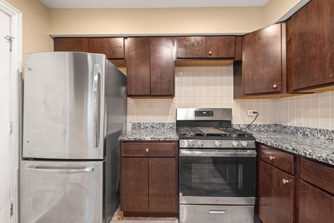 Tiny photo for 2101 S 4th Avenue #B, Maywood, IL 60153 (MLS # 12486507)