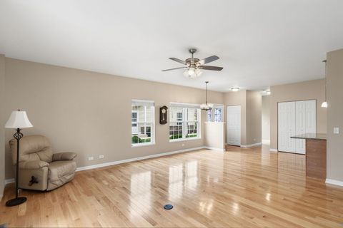 Tiny photo for 928 Yorktown Street, McHenry, IL 60050 (MLS # 12621687)