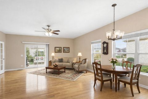 Tiny photo for 928 Yorktown Street, McHenry, IL 60050 (MLS # 12621687)