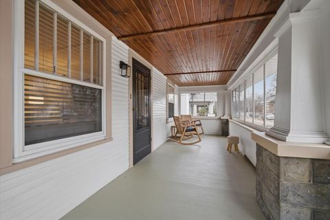 Tiny photo for 611 Vale Street, Bloomington, IL 61701 (MLS # 12569265)