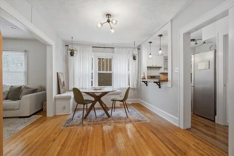 Tiny photo for 611 Vale Street, Bloomington, IL 61701 (MLS # 12569265)