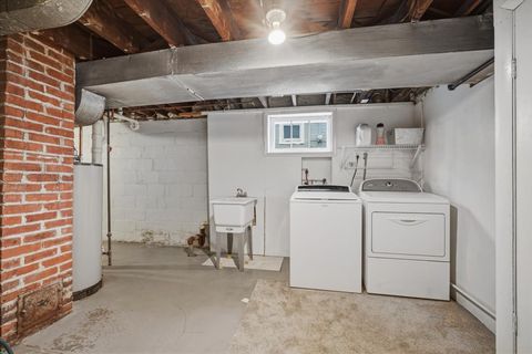 Tiny photo for 611 Vale Street, Bloomington, IL 61701 (MLS # 12569265)