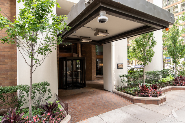 400 E Ohio Street 2302