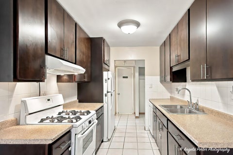 Tiny photo for 8970 N Parkside Avenue #406, Des Plaines, IL 60016 (MLS # 12759089)