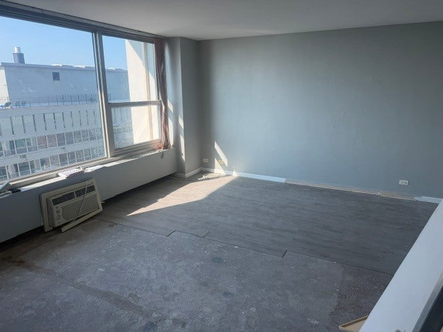 3600 N Lake Shore Drive 2803