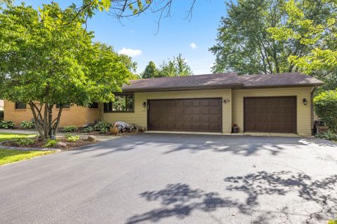 Tiny photo for 5301 Orchard Avenue, Rockford, IL 61108 (MLS # 12488733)