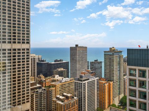 Tiny photo for 161 E Chicago Avenue #31B, Chicago, IL 60611 (MLS # 12504533)
