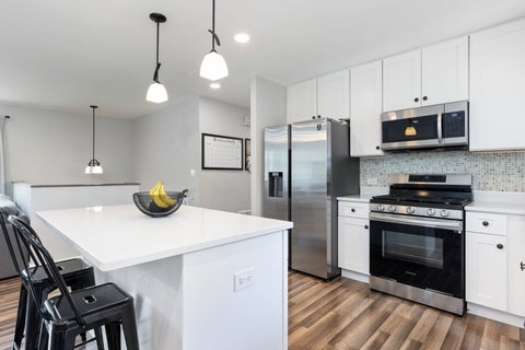Tiny photo for 7410 Hawthorne Avenue, Woodridge, IL 60517 (MLS # 12763973)