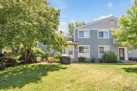 Tiny photo for 854 Cambridge Place #128C, Wheeling, IL 60090 (MLS # 12287172)