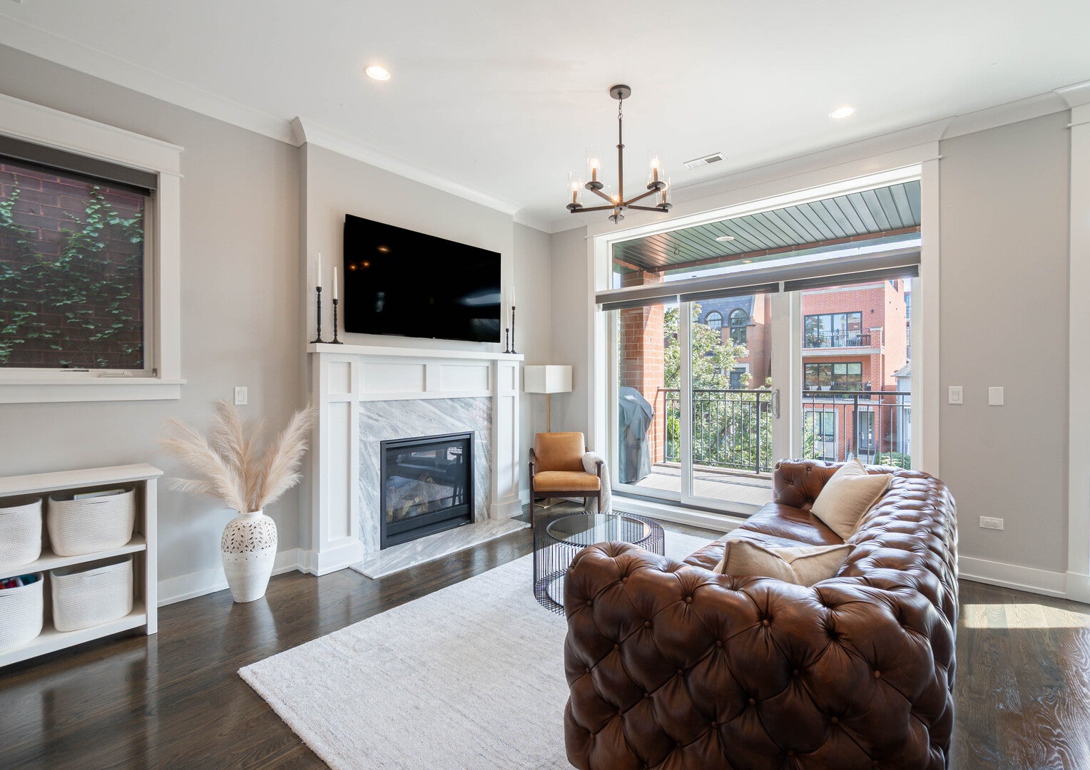 920 W WRIGHTWOOD Avenue 2
