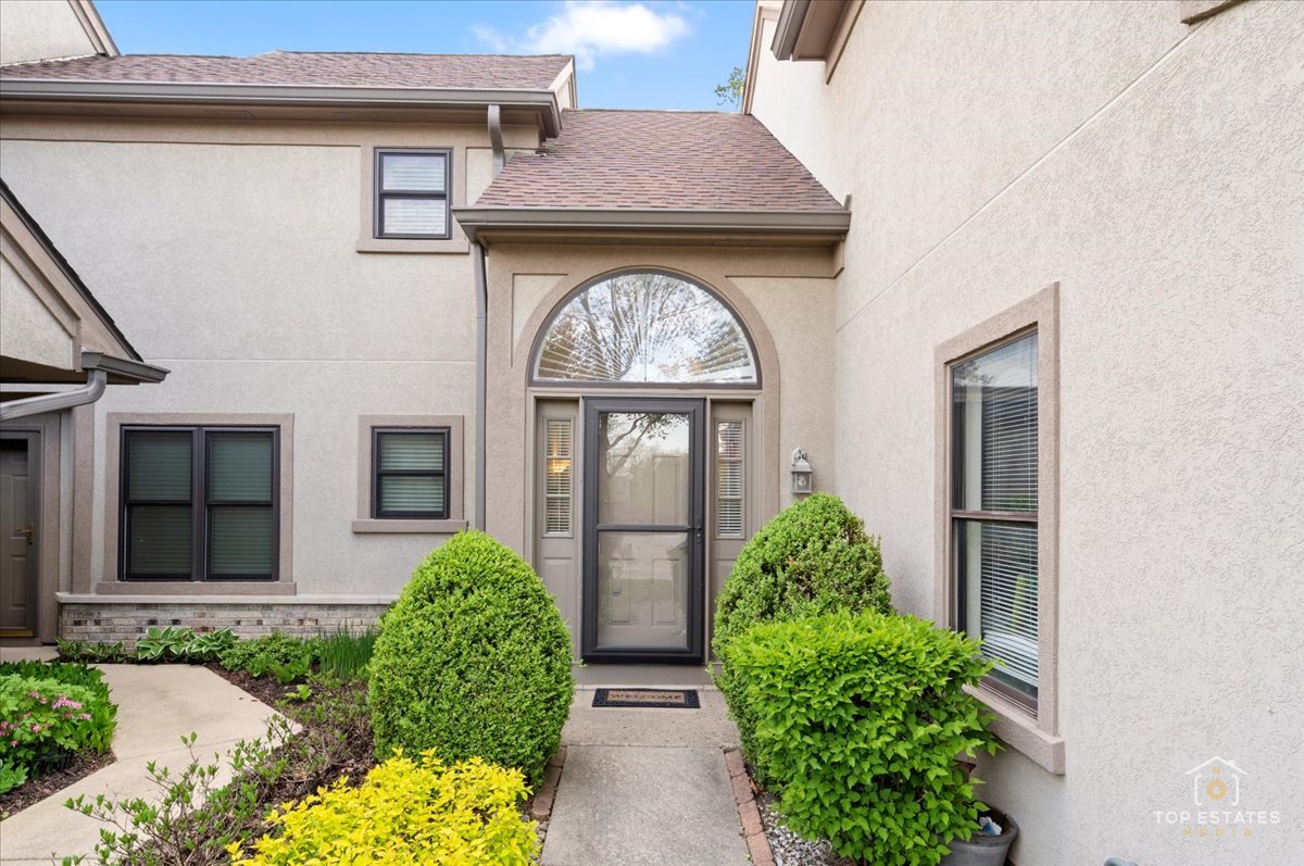 28 Ascot Circle