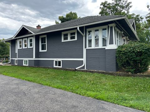 Tiny photo for 1034 N 5th Avenue, St. Charles, IL 60174 (MLS # 12420540)