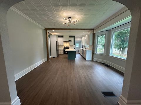 Tiny photo for 1034 N 5th Avenue, St. Charles, IL 60174 (MLS # 12420540)