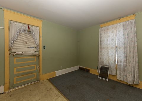 Tiny photo for 1116 N 2nd Street, Clinton, IA 52372 (MLS # 12594454)