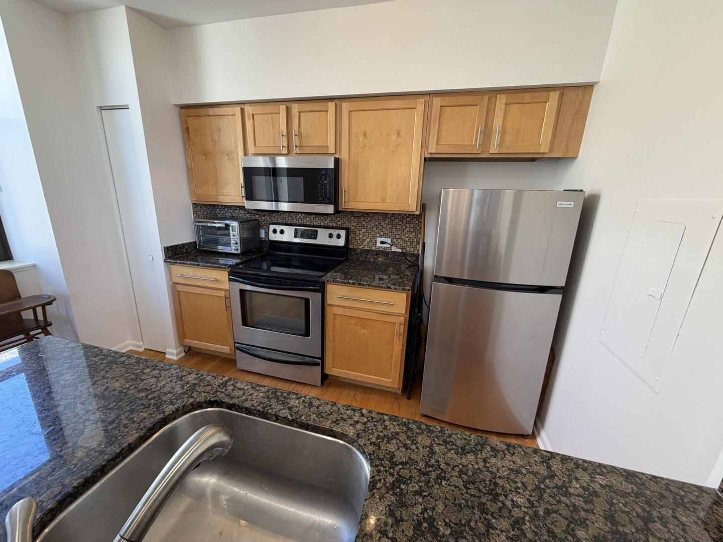 640 S Federal Street 808