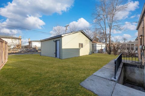 Tiny photo for 15305 Oak Street, Dolton, IL 60419 (MLS # 12577632)
