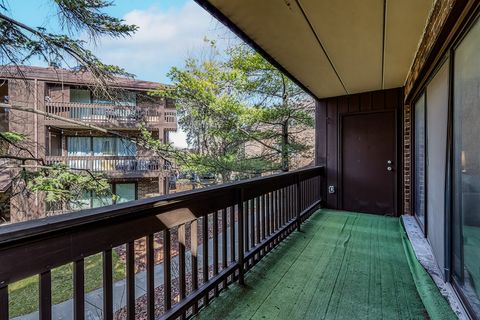 Tiny photo for 9600 S Mason Avenue #4, Oak Lawn, IL 60453 (MLS # 12575120)