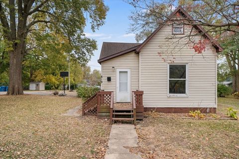 Tiny photo for 819 E Center Street, Monticello, IL 61856 (MLS # 12507204)
