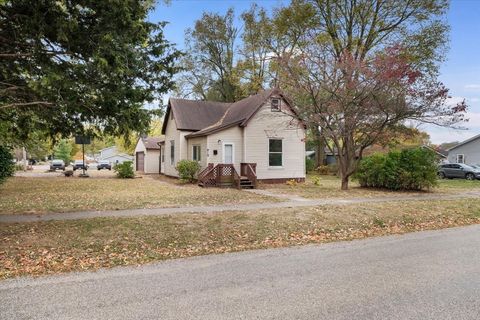 Tiny photo for 819 E Center Street, Monticello, IL 61856 (MLS # 12507204)
