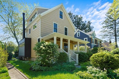 A home in Libertyville