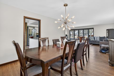 Tiny photo for 1000 S Na Wa Ta Avenue, Mount Prospect, IL 60056 (MLS # 12582617)