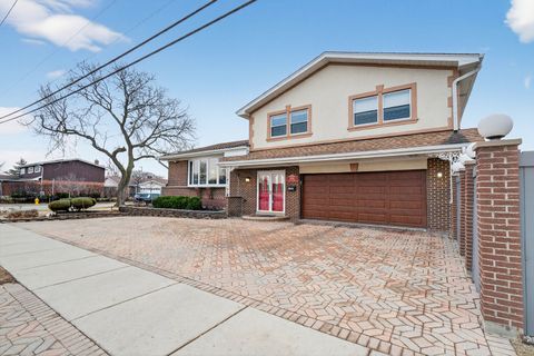 Tiny photo for 1000 S Na Wa Ta Avenue, Mount Prospect, IL 60056 (MLS # 12582617)