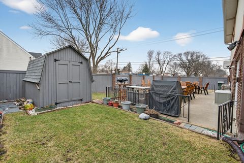 Tiny photo for 1000 S Na Wa Ta Avenue, Mount Prospect, IL 60056 (MLS # 12582617)