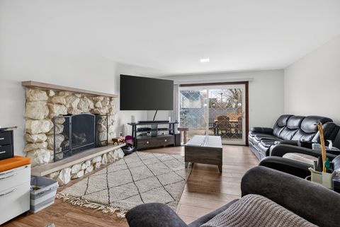 Tiny photo for 1000 S Na Wa Ta Avenue, Mount Prospect, IL 60056 (MLS # 12582617)