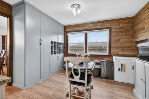 Tiny photo for 1000 S Na Wa Ta Avenue, Mount Prospect, IL 60056 (MLS # 12582617)