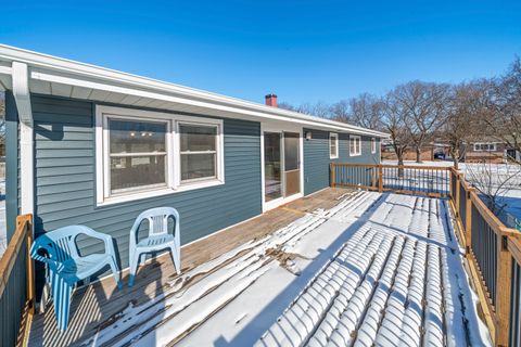 Tiny photo for 601 Edwards Avenue, West Dundee, IL 60118 (MLS # 12559207)
