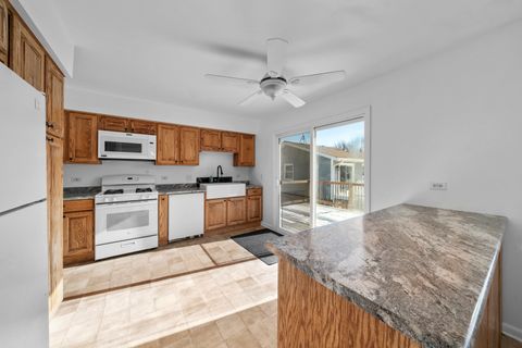 Tiny photo for 601 Edwards Avenue, West Dundee, IL 60118 (MLS # 12559207)