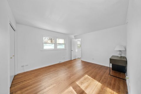 Tiny photo for 601 Edwards Avenue, West Dundee, IL 60118 (MLS # 12559207)