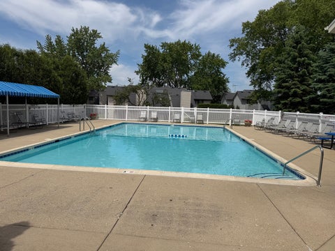 Tiny photo for 661 Mitchell Court #661, Gurnee, IL 60031 (MLS # 12684089)