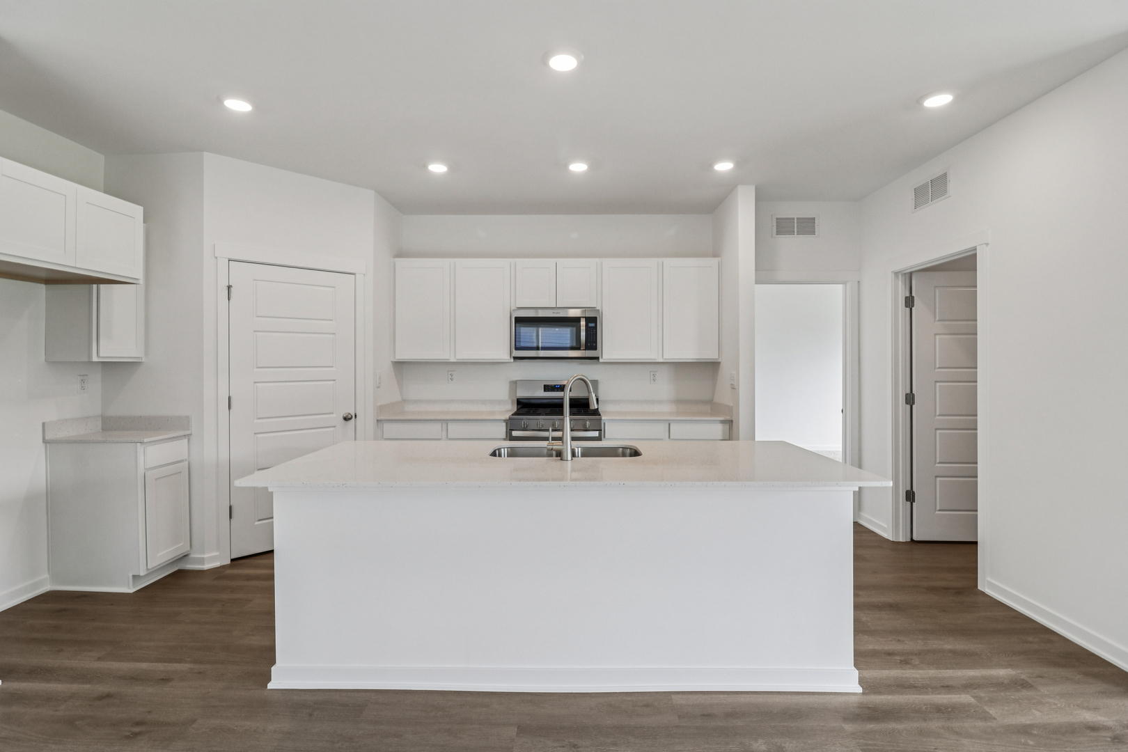 6294 redwood Trail