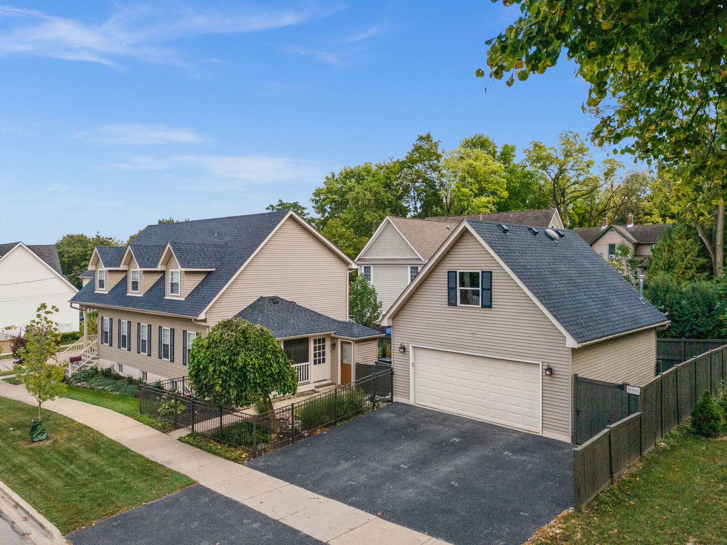 301 S 4th Street