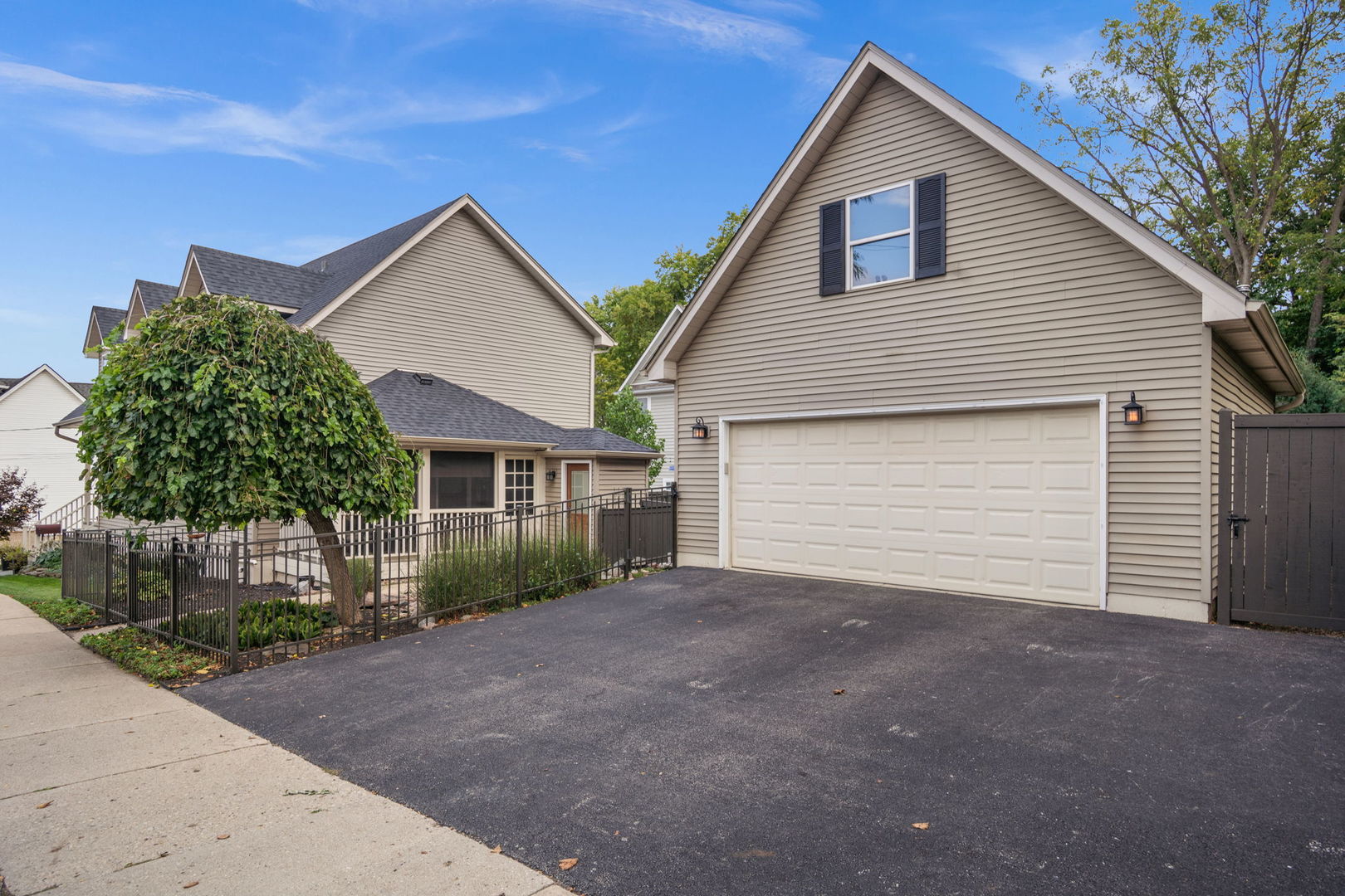 301 S 4th Street