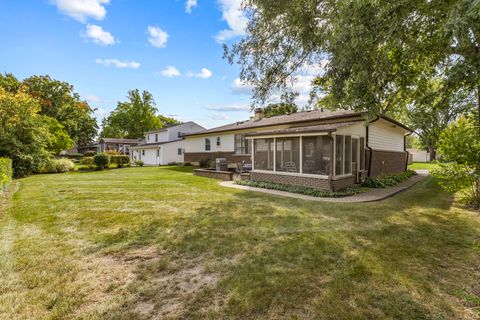 Tiny photo for 243 N Richards Drive, Palatine, IL 60074 (MLS # 12529298)