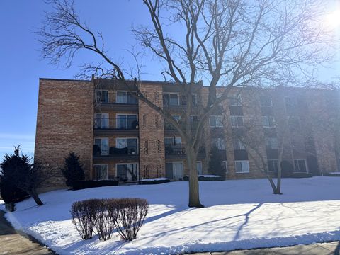 Photo of 500 W Huntington Commons Road #255, Mount Prospect, IL 60056 (MLS # 12556845)