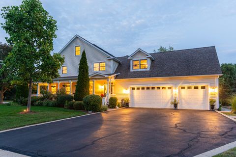 Tiny photo for 3N985 Walt Whitman Road, St. Charles, IL 60175 (MLS # 12469347)