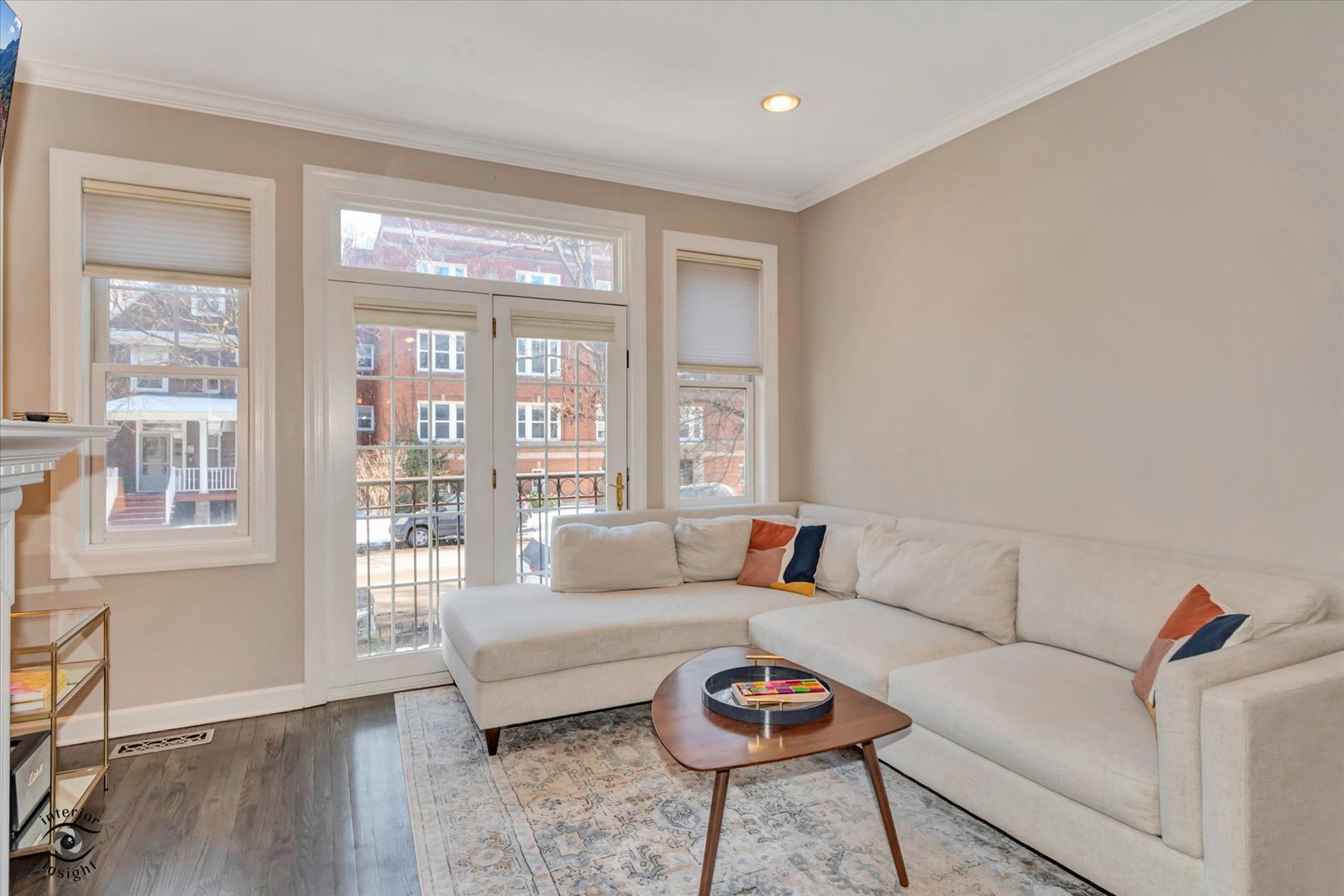 3640 N Damen Avenue 1