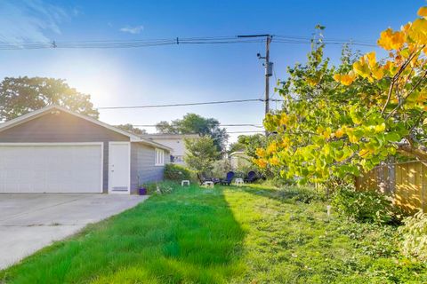 Tiny photo for 534 Lathrop Avenue, River Forest, IL 60305 (MLS # 12448857)