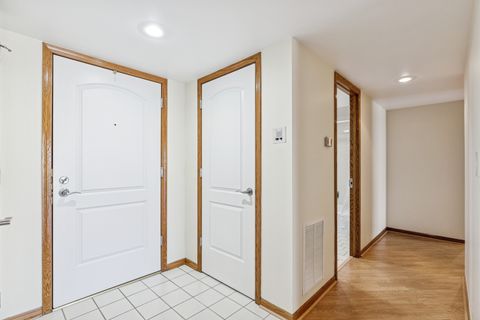 Tiny photo for 724 12th Street #105, Wilmette, IL 60091 (MLS # 12497374)