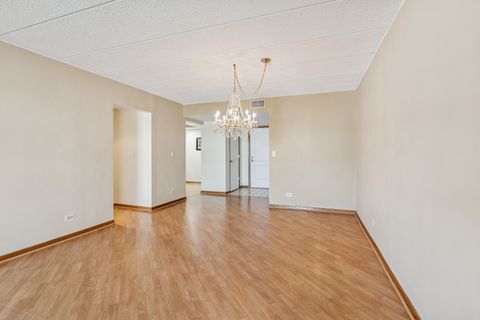 Tiny photo for 724 12th Street #105, Wilmette, IL 60091 (MLS # 12497374)