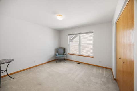 Tiny photo for 325 Forest Trail, South Elgin, IL 60177 (MLS # 12674034)